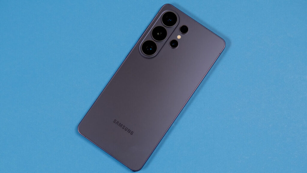 Samsung’s Smartphone Profit Streak Might Finally Break—Blame the AI Memory Gold Rush