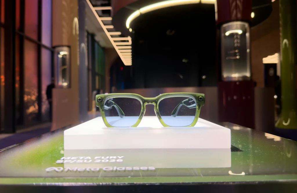 Meta Finally Drops Ray-Ban: New Smart Glasses Stand on Their Own